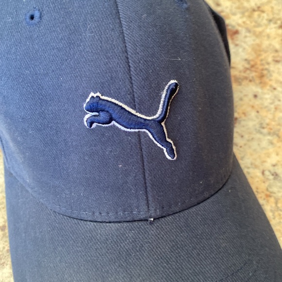 PUMA BASEBALL CAP. - Picture 2 of 8
